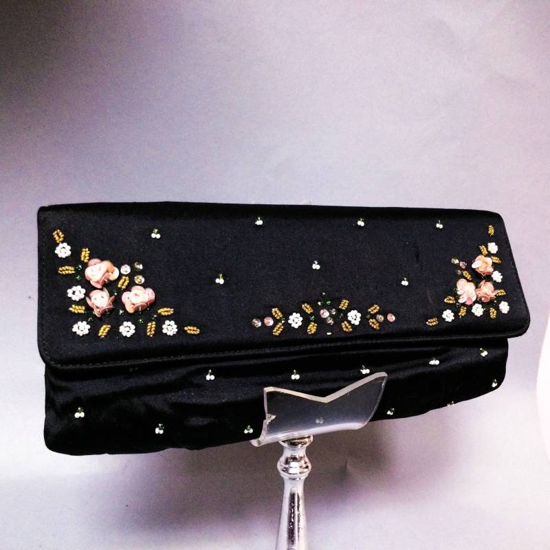 Soure' Designer Clutch Tasche, Schwarzer Satin 1950Er Jahre Perlen & Pailletten Geldbörse von IncogneetoVintage