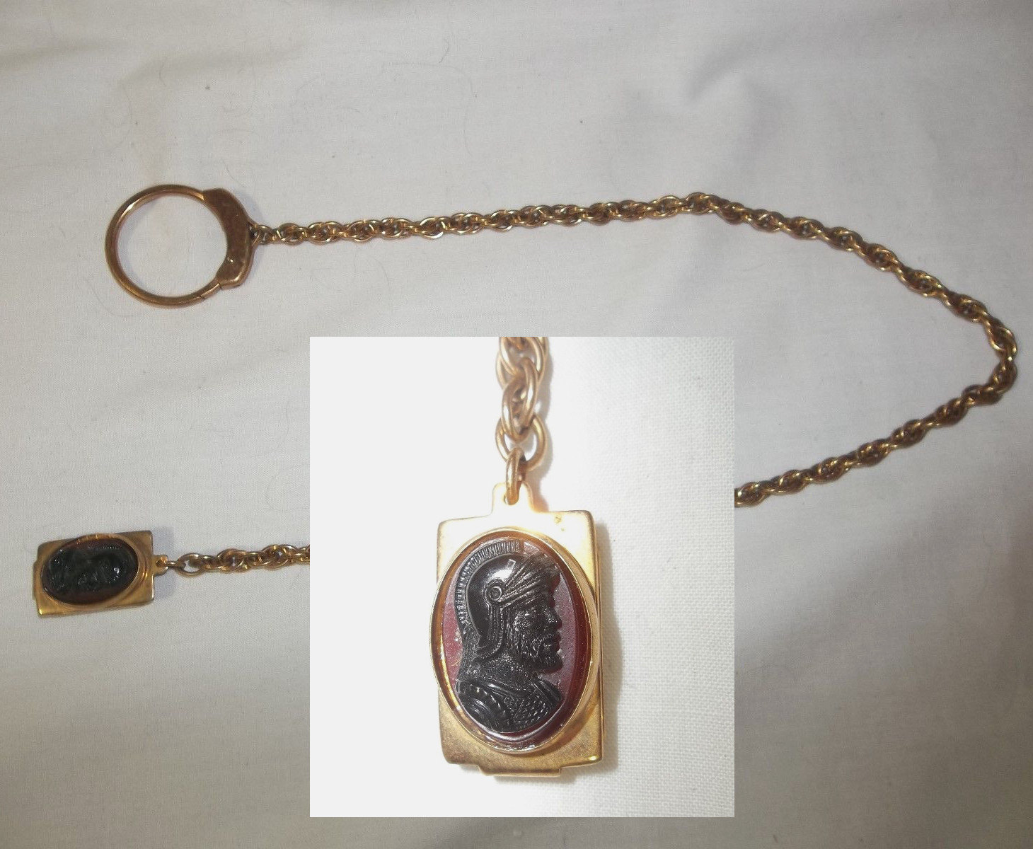 Vintage 1940's Swank, Gladiator Taschenuhr Kette, Mit Kamee Karneol, Anhänger Charm von IncogneetoVintage