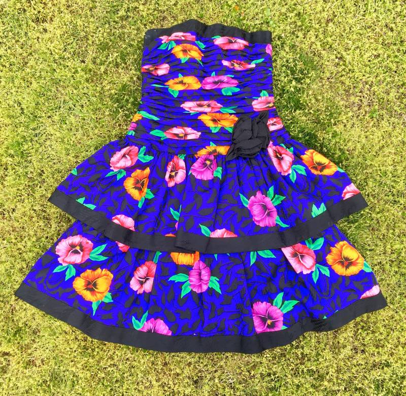 Vintage 80Er Jahre Tut 50Er Kleid, 100 % Seide Tropical Hawaiian Party Größe 5/6 von IncogneetoVintage