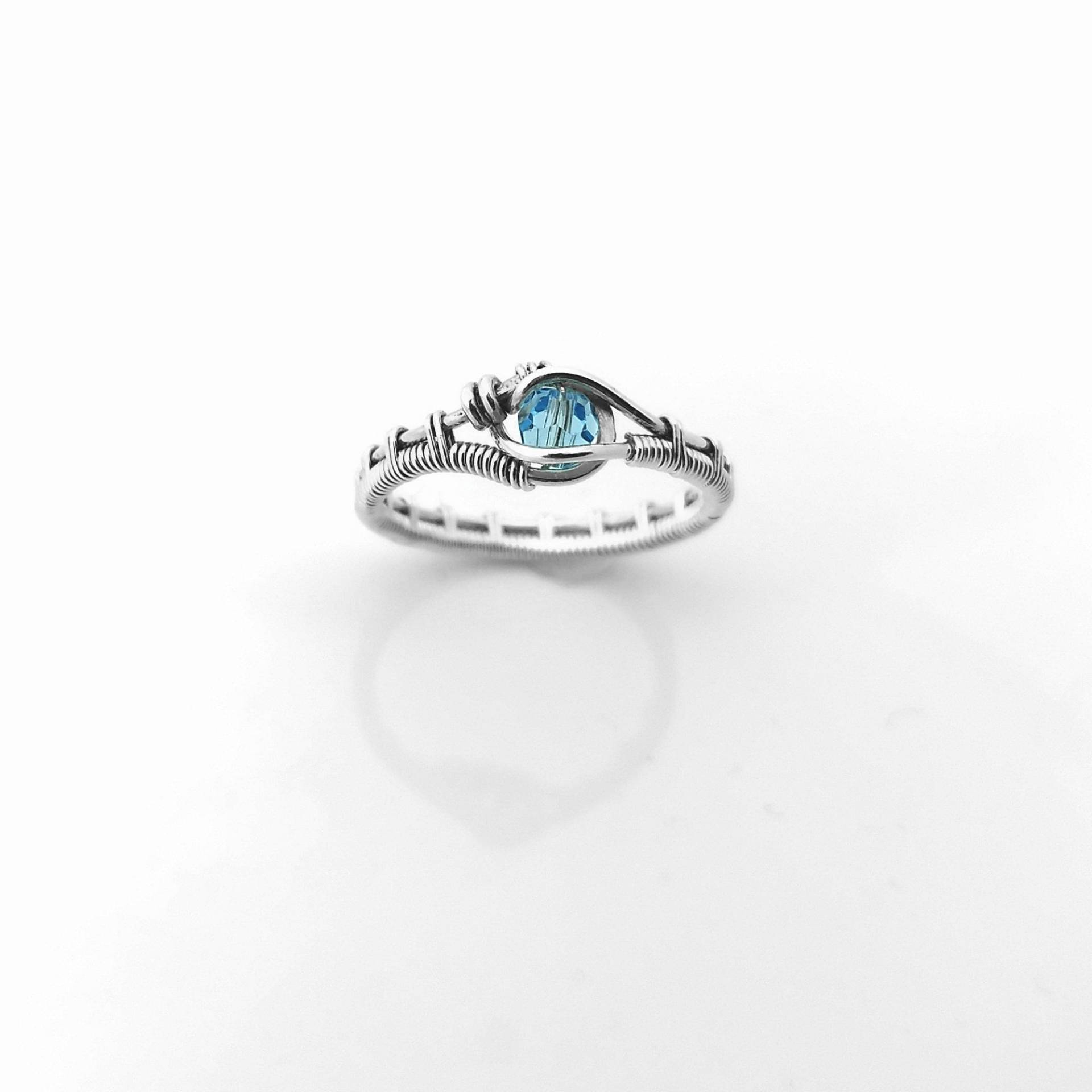 Personalisierte Geburtsstein Sterling Silber Draht Wrapped Kristall Ring von IndiPendantsJewelry