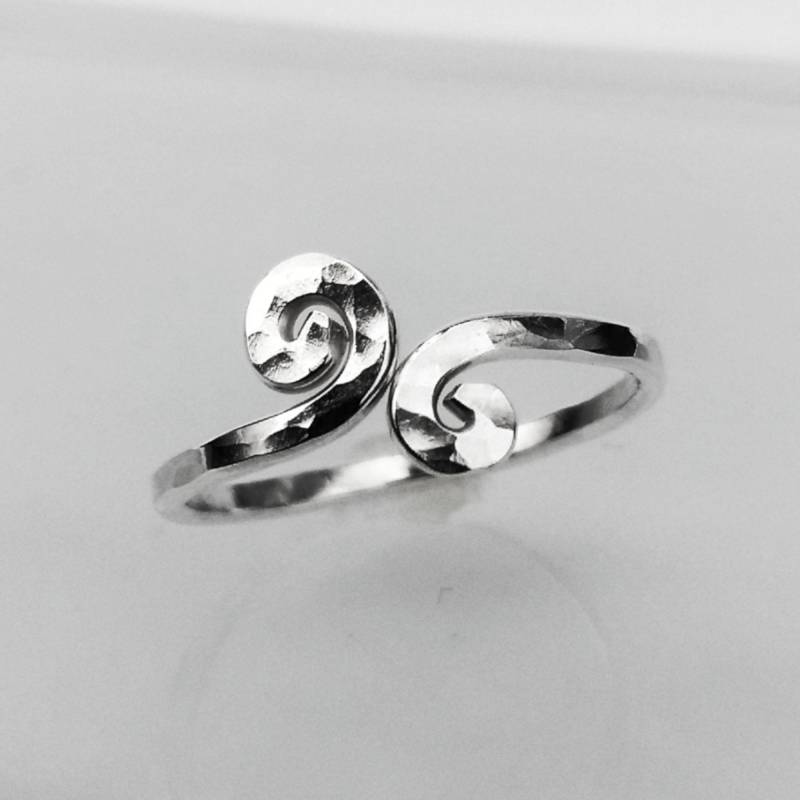Zehenring Aus Sterlingsilber, Größe 3 - 4 Einstellbar, Spirale, Kleine Ring Zehe, Oberhalb Knöchel, Midi Handgemachtes Gehämmertes Metall von IndiPendantsJewelry