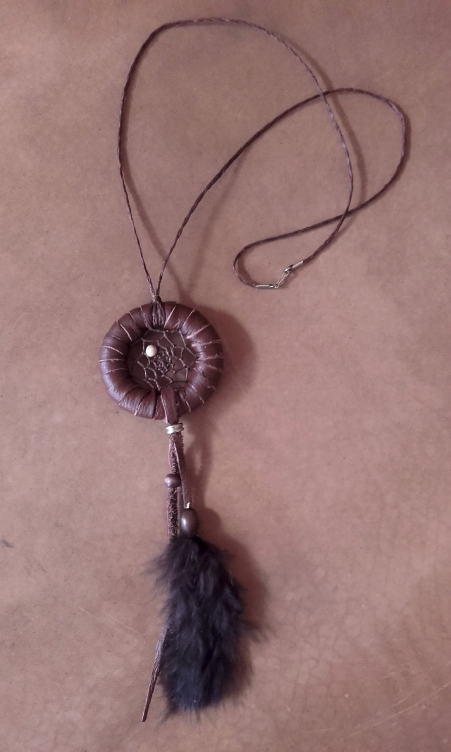 Pendler Träumt Leder-Halsketten-Ref Ndc 4 Pendler Träumt Leder-Halsketten-Ref Ndc 4 von IndianHeritageArts