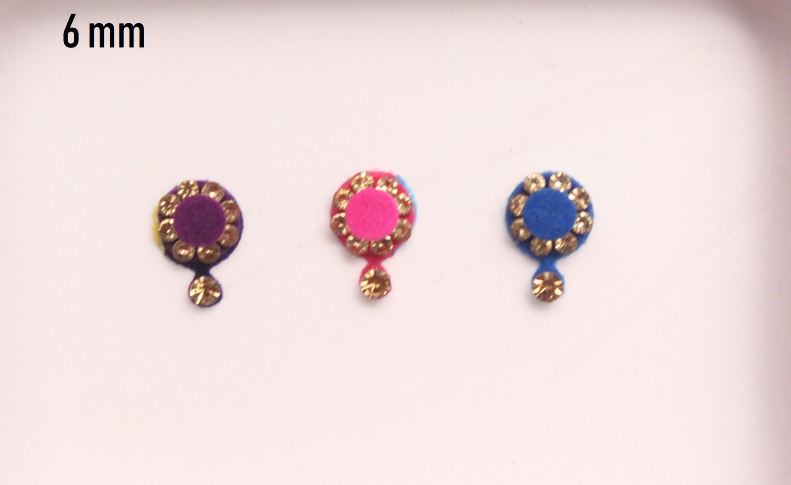 Bunte Runde Samt-Bindis Selbstklebende Gesichtsjuwelen von IndianartstoreShop