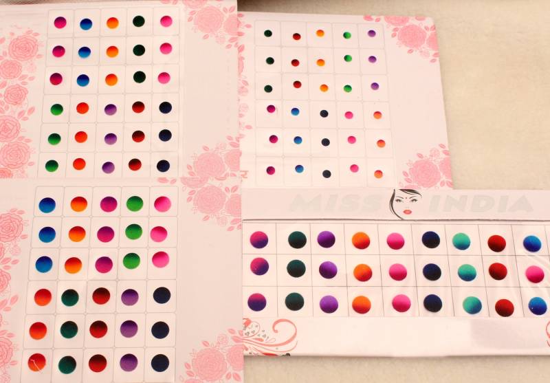 Mehrfarbige Runde Bindis Samt-Gesichtsjuwelen, Selbstklebende Aufkleber von IndianartstoreShop