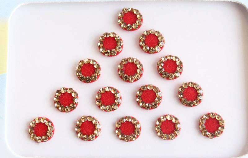 Red Velvet Bindis Bollywood Gesichts Juwelen Aufkleber | 15Er Pack von IndianartstoreShop