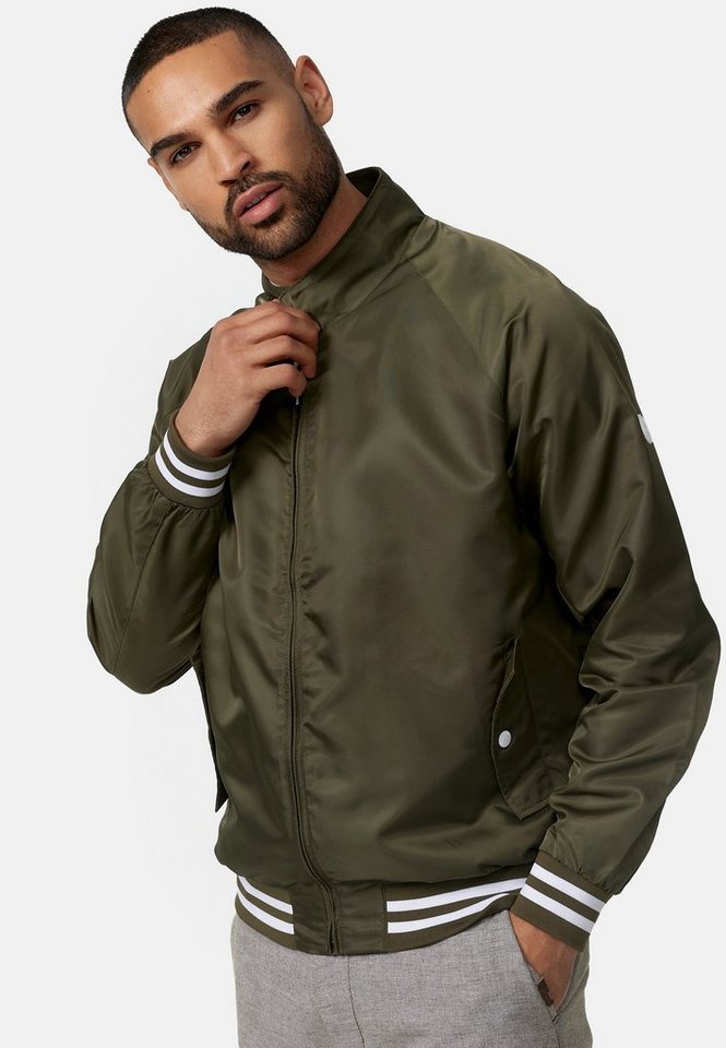 Indicode Winterjacke Ayser mit Stehkragen & gerippten Arm-und Saumabschluss Indicode Winterjacke Ayser mit Stehkragen & gerippten Arm-und Saumabschluss von Indicode