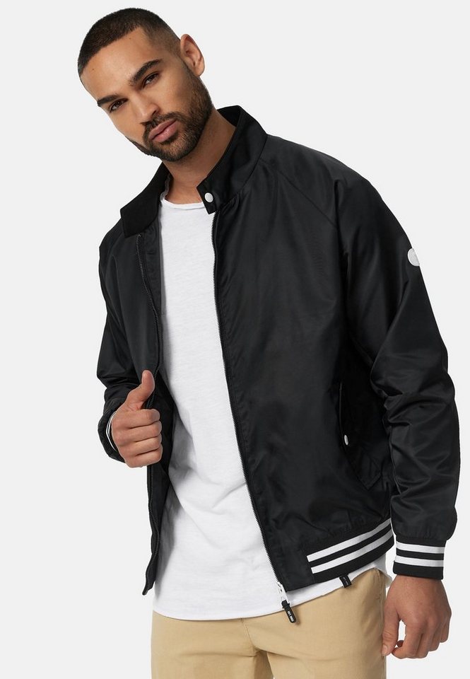 Indicode Winterjacke Ayser mit Stehkragen & gerippten Arm-und Saumabschluss Indicode Winterjacke Ayser mit Stehkragen & gerippten Arm-und Saumabschluss von Indicode