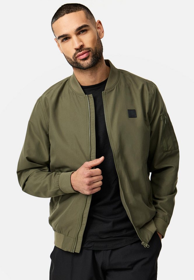 Indicode Winterjacke INMaxim klassischer Bomberjacken-Stil mit gerippten Stehkragen Indicode Winterjacke INMaxim klassischer Bomberjacken-Stil mit gerippten Stehkragen von Indicode