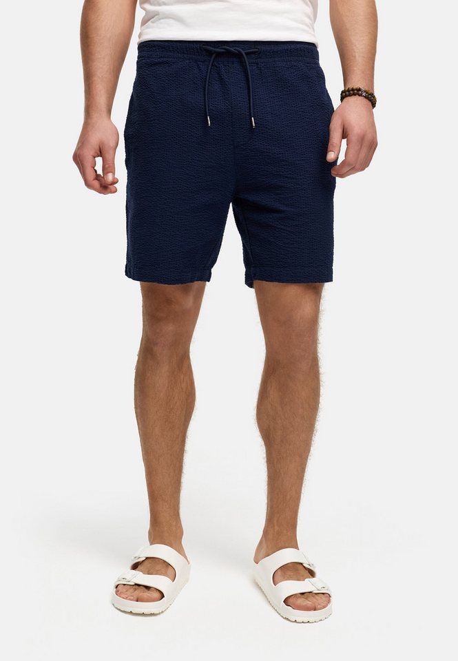 Indicode Chinoshorts INAlizzo aus Seersucker-Material für maximale Luftzirkulation an warmen Tagen von Indicode