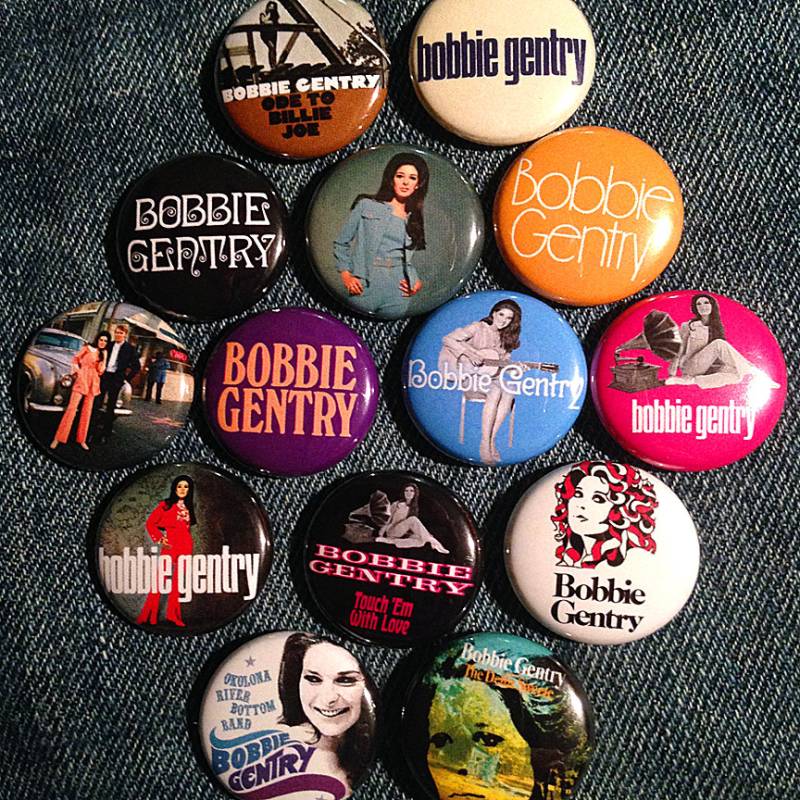 14 Bobbie Gentry 1" Knöpfe Oder Magnete - Versandkostenfrei Glen Campbell Ode An Billie Joe Dolly Parton von IndiePennantShop