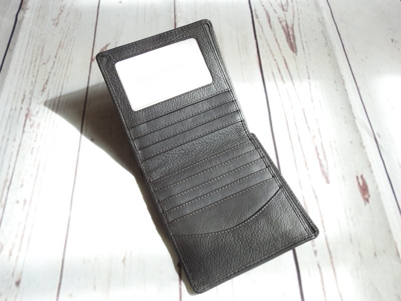 Handgemachtes Braun Leder Bifold Portemonnaie Fair Trade Luxus von IndieWillowDorset