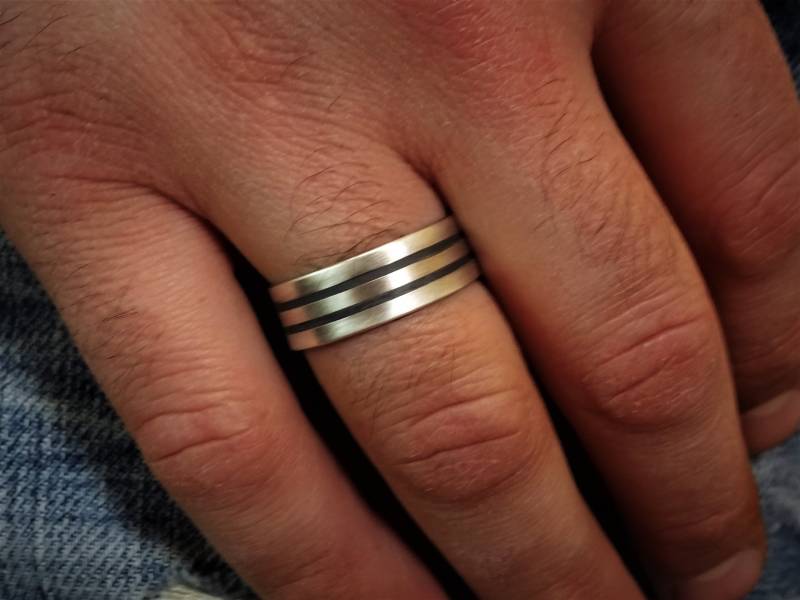 Breiter Ring Für Ihn, Lässiger Ring, Schlichter Sterling Silber Rustikaler Moderner Ehering Männer von IndiejewelsShop
