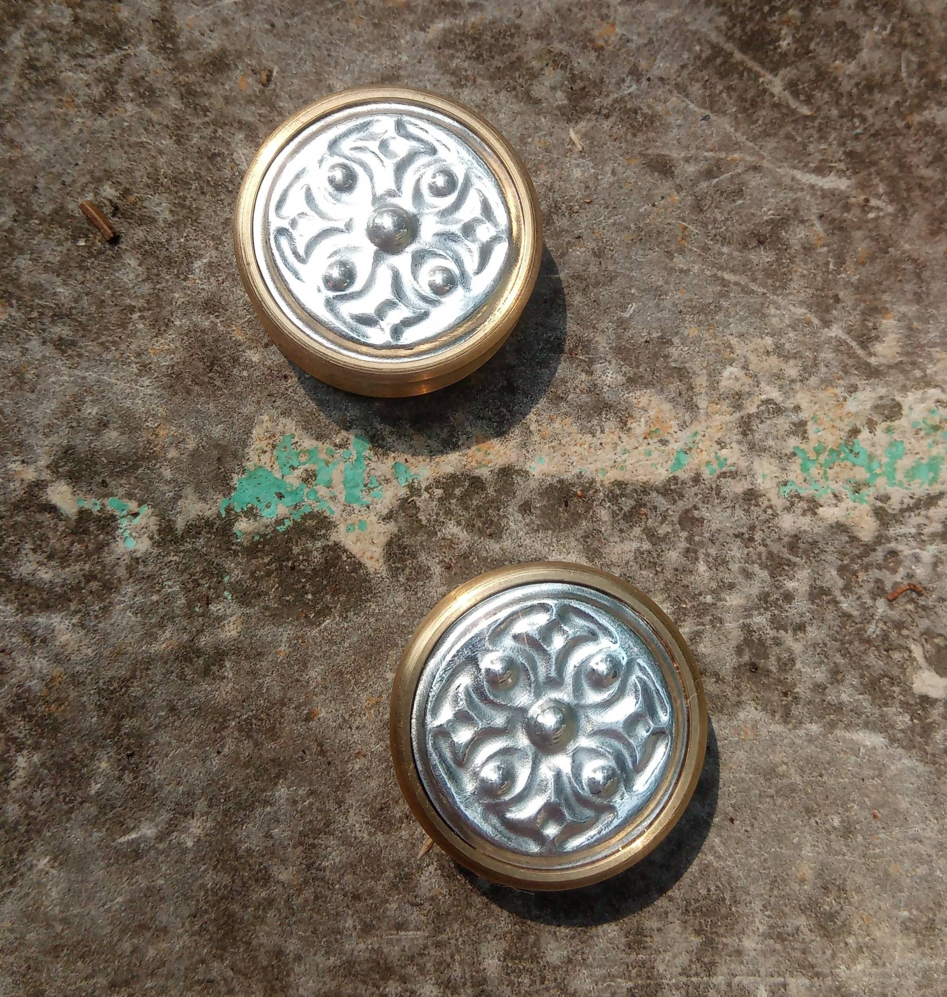 Earplugs Geprägtes Feinsilber in Messingtunnel 25 Auf 23mm von Indieyou