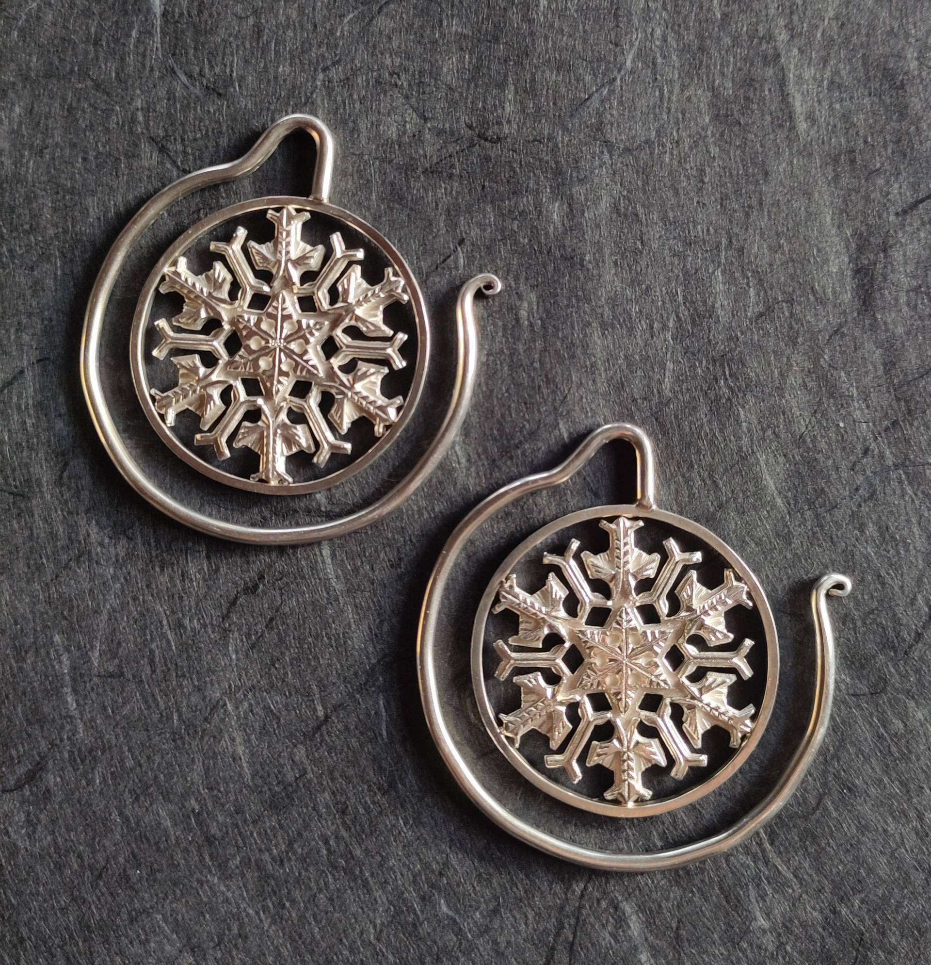 Ohrgewichte, Earweights, Ohrschmuck, Ohrhänger, Fleshtunnel, Loveleylobes, Stretchedlobes von Indieyou