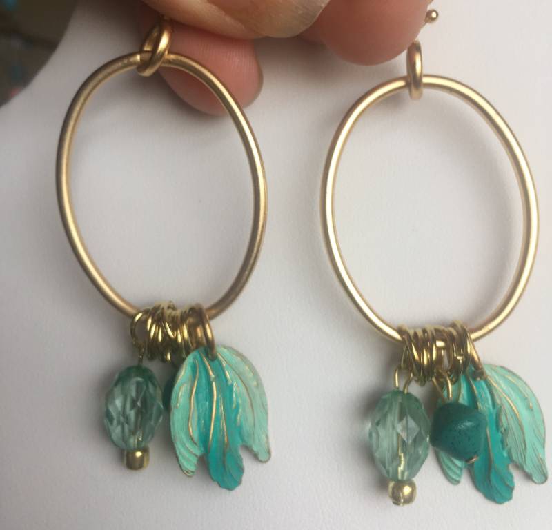 Aqua Feather Hoop Ohrringe Aqua Feather Hoop Ohrringe von IndigoDragonDesigns