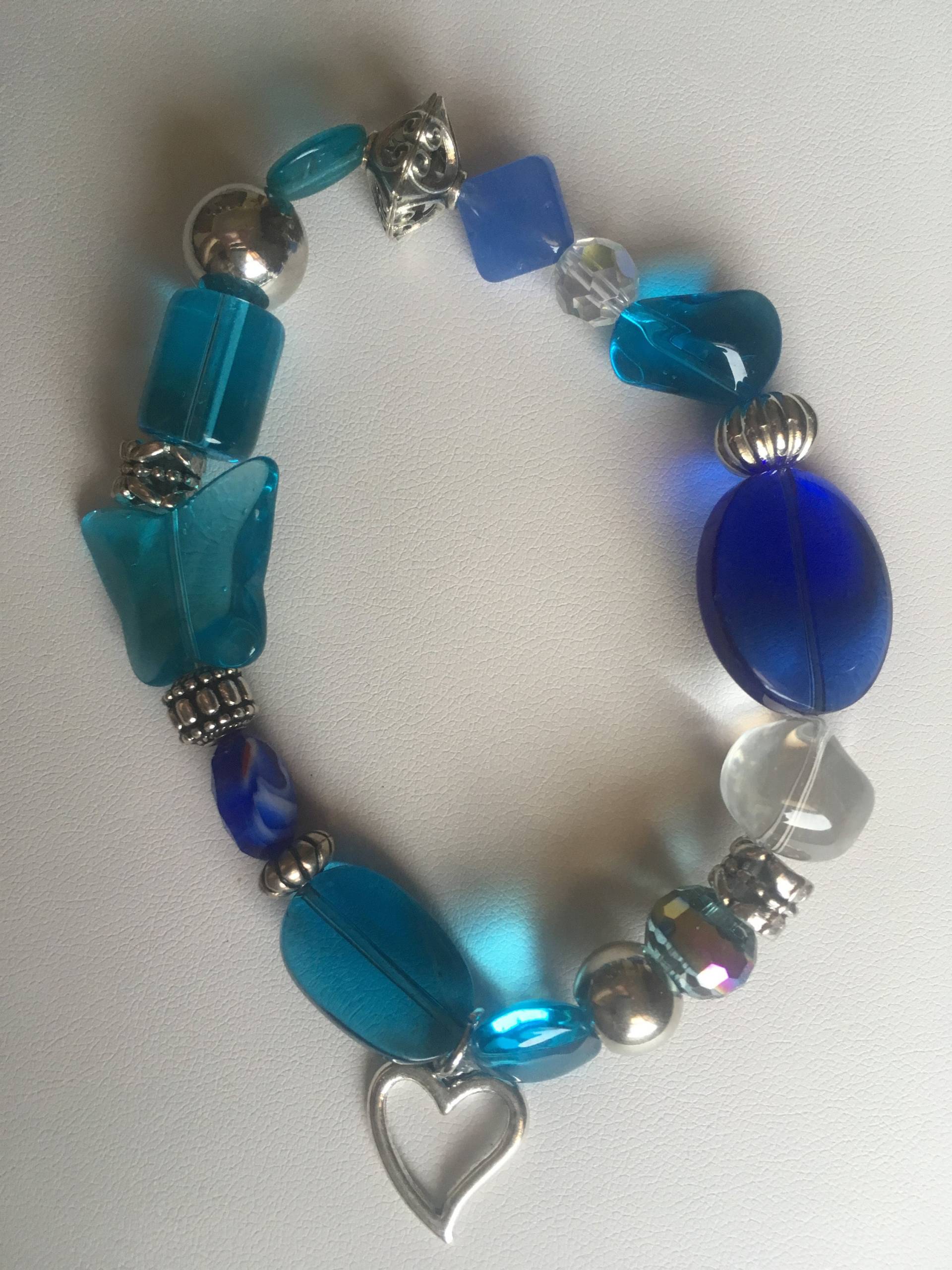 Blaue Glasperle Dehnbare Armband, Fadhipn Statement Schmuck Blaue Glasperle Dehnbare Armband, Fadhipn Statement Schmuck von IndigoDragonDesigns