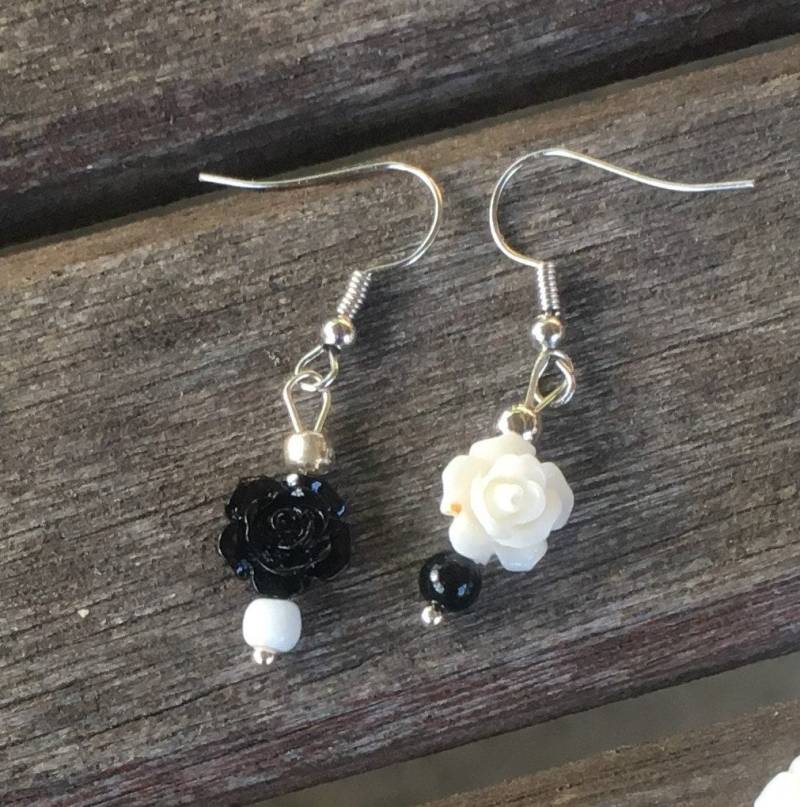 Schwarz-Weiß-Rosenarren Schwarz-Weiß-Rosenarren von IndigoDragonDesigns