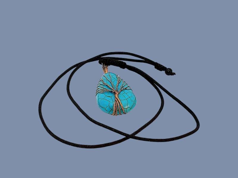 Türkis Teardrop Edelstein Eingewickelt in Bronzedraht Der Form Einer Baum-Halskette von IndigoMakings