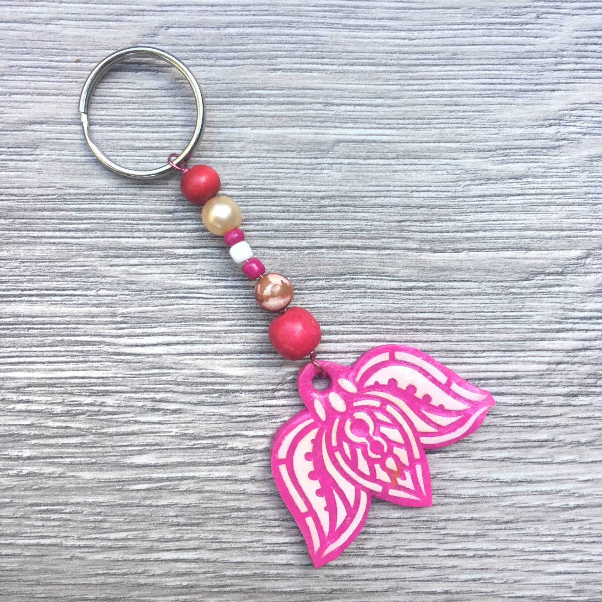 Perlen Schlüsselanhänger Mit Fimo-Tag Perlen Schlüsselanhänger Mit Fimo-Tag von IndigoShores