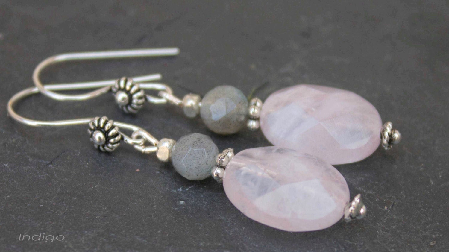 Silber Ohrringe Mit Rosenquarz Und Die Labradorieten Silber Ohrringe Mit Rosenquarz Und Die Labradorieten von Indigojoyas