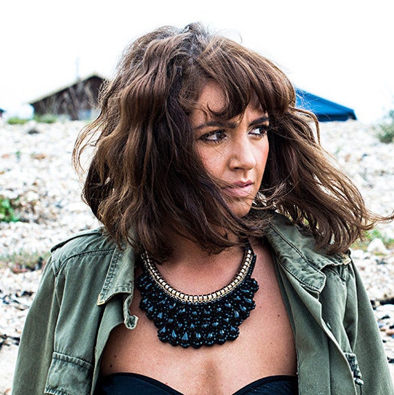 Jet Schwarz Strass Statement Halskette Eleganter Party Schmuck von IndisaJewellery