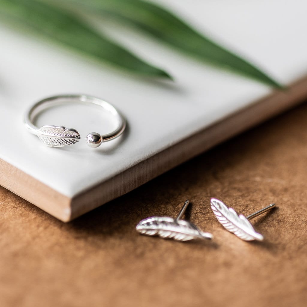 sterling Silber Feder Schmuck Set Handgemachte Boho Ohrringe & Ring von IndisaJewellery