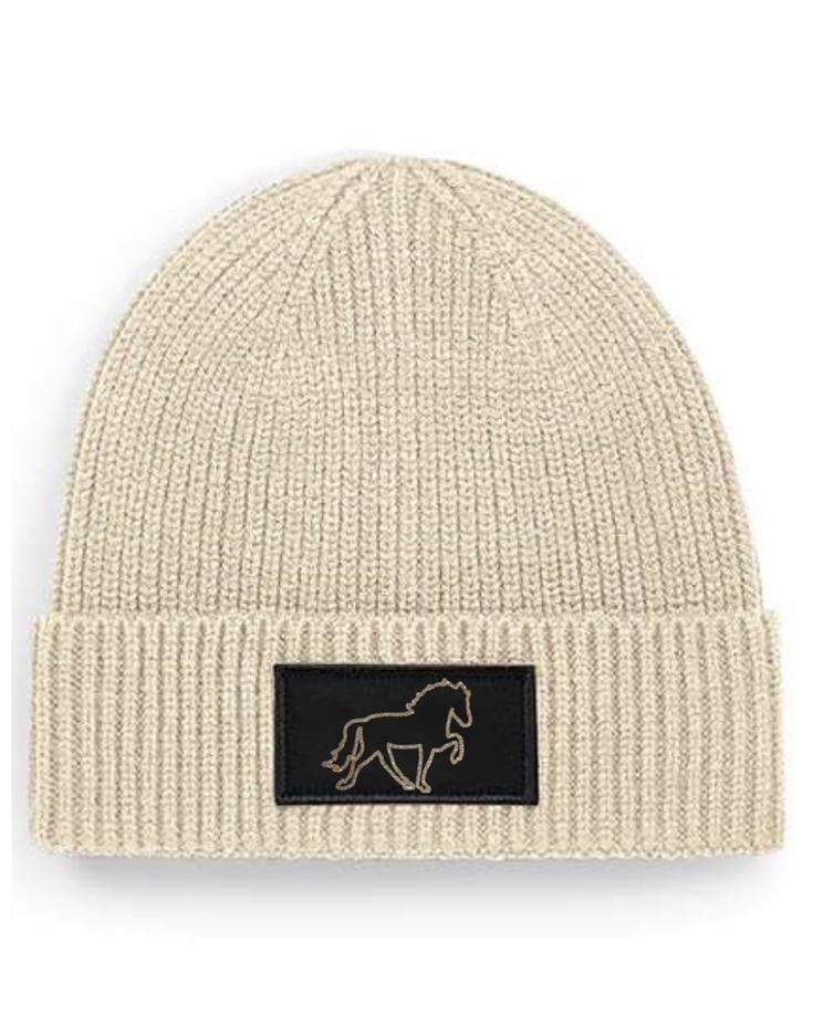 Strickmütze „Fina" - Stilvolles Design Mit Tölter Motiv von IndividualWildDesign