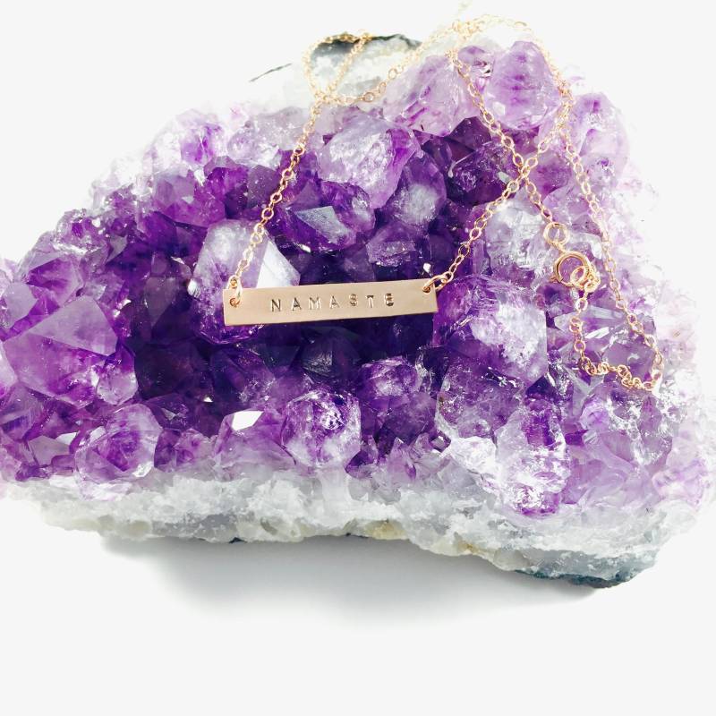Handgestempelt Namaste Bar Halskette Yoga Schmuck Geschenk von IndoLove