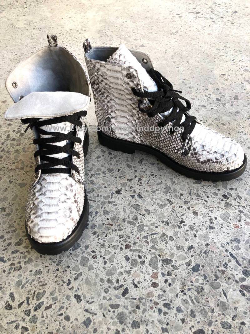 Python Schuhe #graue Stiefel #python #unisex #damenstiefel #schlangenleder #geschenk Für Sie #männerstiefel von IndoPython