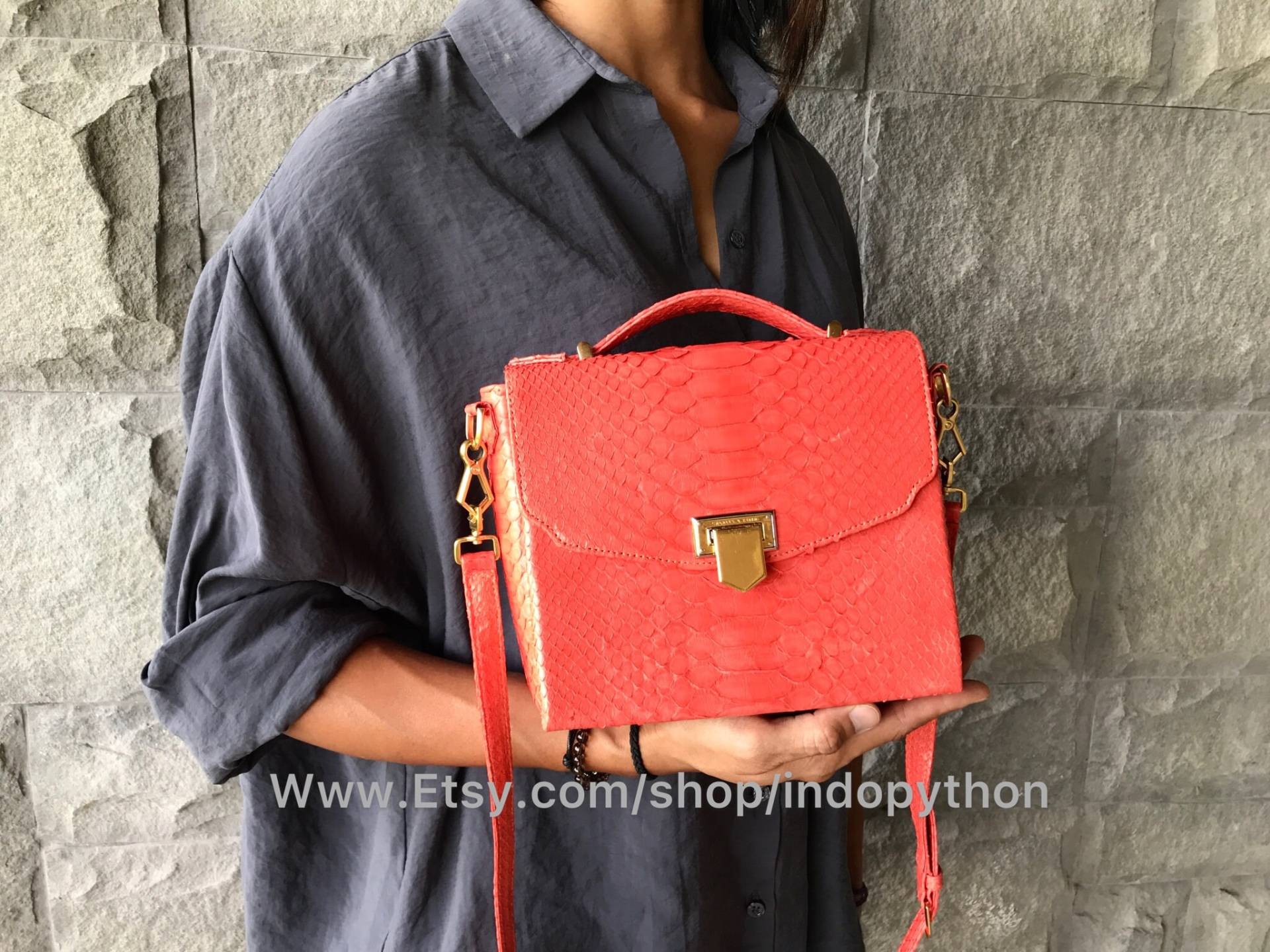 Python Tasche #orange #schlangenleder Handtasche #pinkem #schlangentasche #geschenk Für Ihn #luxustasche Python Tasche #orange #schlangenleder Handtasche #pinkem #schlangentasche #geschenk Für Ihn #luxustasche von IndoPython