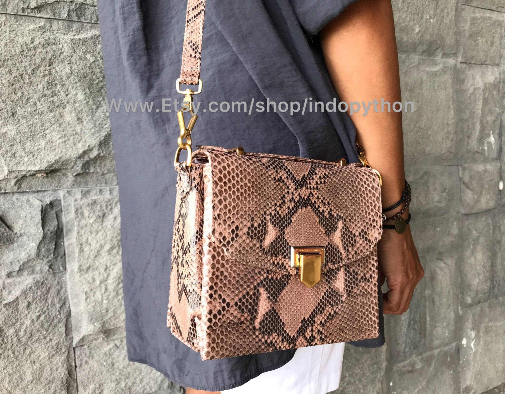 Python Tasche #pink Tasche #handtasche #schlangenledertasche #schlangentasche von IndoPython