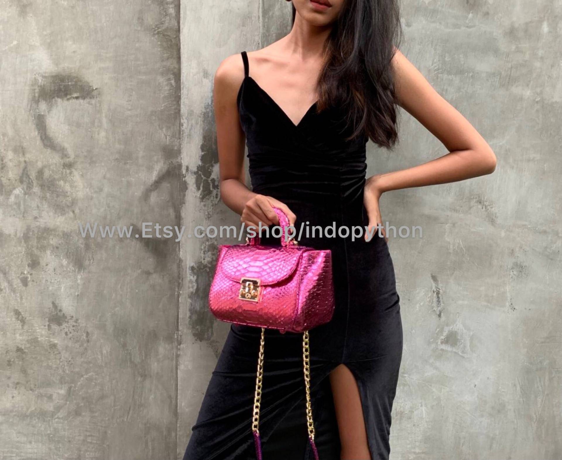 Python Tasche #schlangenledertasche #pinke Geldbörse #python #geldbeutel #metallic-Tasche #geschenk Für Sie #ledertasche #umhängetasche Python Tasche #schlangenledertasche #pinke Geldbörse #python #geldbeutel #metallic-Tasche #geschenk Für Sie #ledertasche #umhängetasche von IndoPython