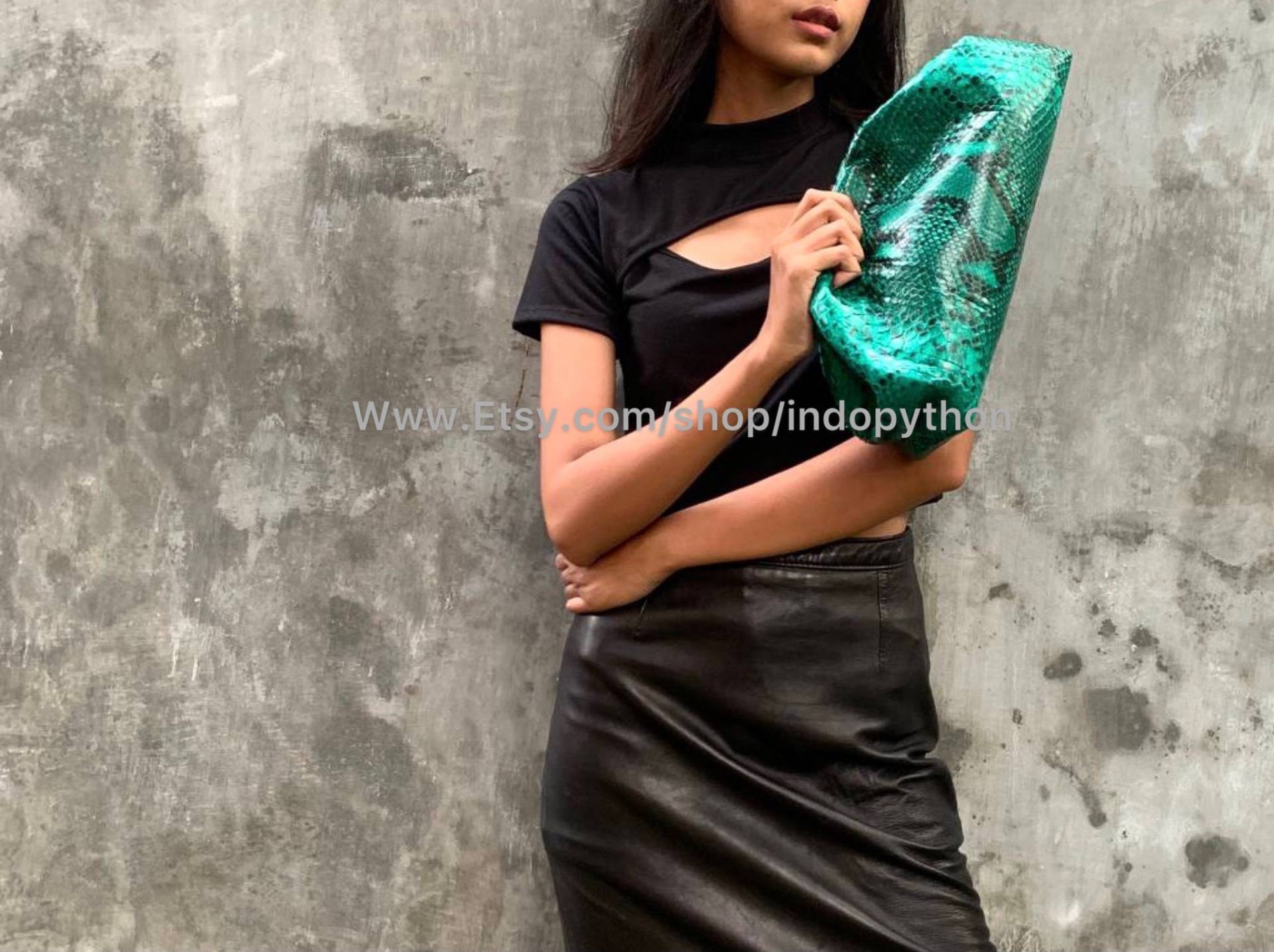 Python Tasche #wolkentasche #schlangenledertasche #grünetasche #geschenk Für Sie #luxustasche #pythonhandtasche #handtasche von IndoPython