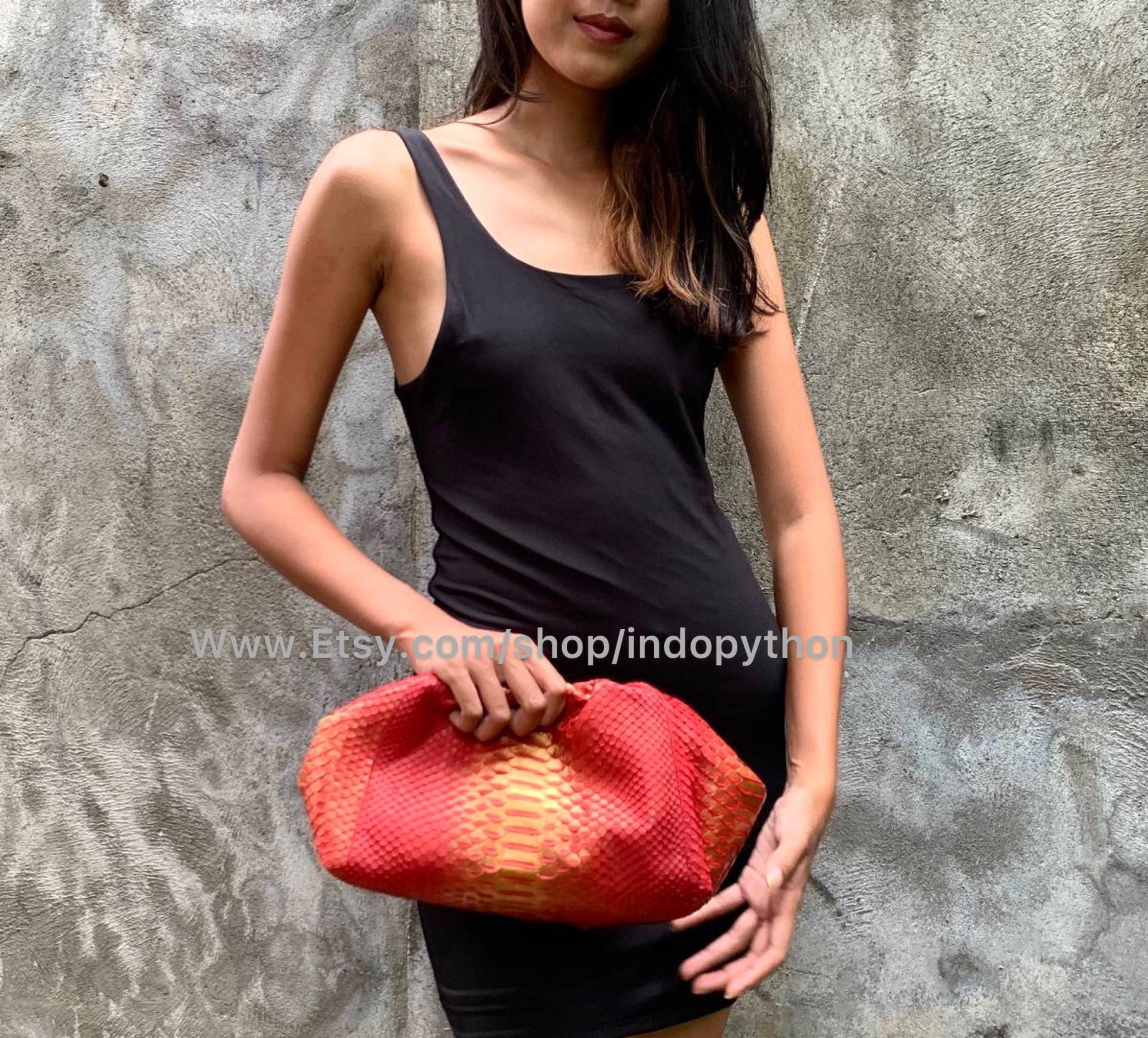 Python Tasche #wolkentasche #schlangenledertasche #rote #geschenk Für Sie #pythonhandtasche Geldbeutel Handtasche #schlangenleder #python #ausverkauf Python Tasche #wolkentasche #schlangenledertasche #rote #geschenk Für Sie #pythonhandtasche Geldbeutel Handtasche #schlangenleder #python #ausverkauf von IndoPython