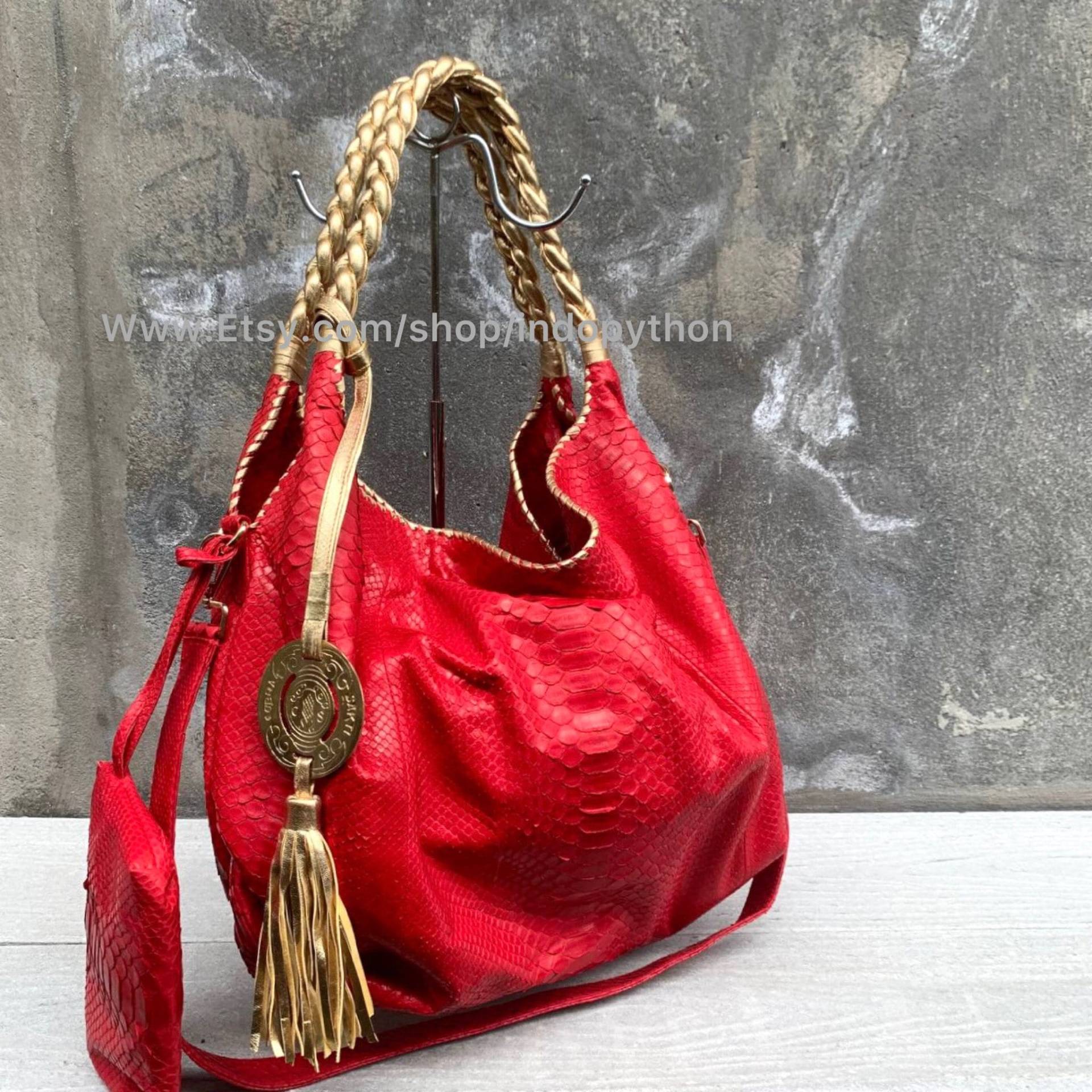 Rote Tasche Python Schlangenleder Geldbörse Gold Geschenk Für Sie Modetaschepython Handtaschepython Handtasche Rote Tasche Python Schlangenleder Geldbörse Gold Geschenk Für Sie Modetaschepython Handtaschepython Handtasche von IndoPython