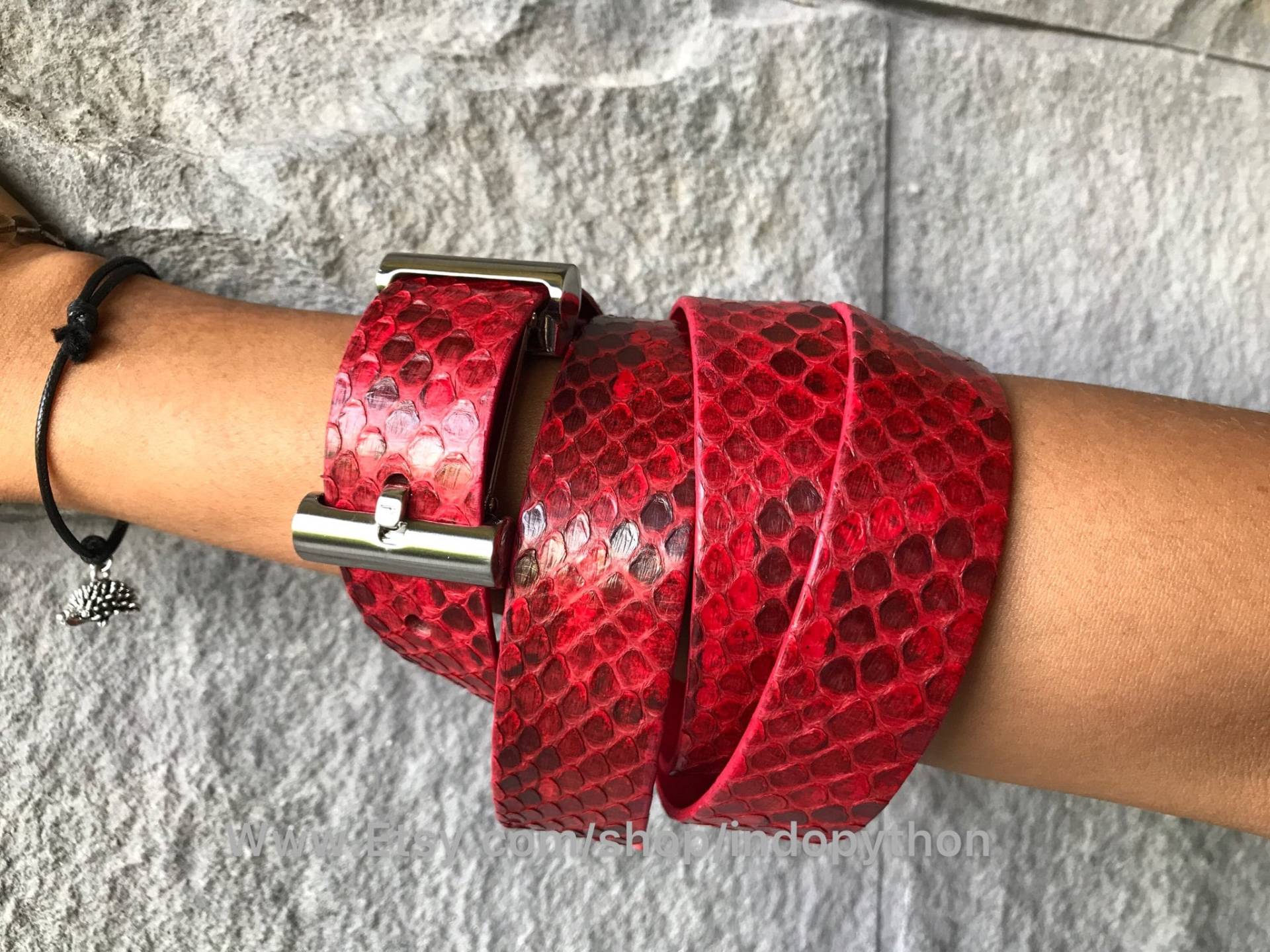 Roter Python-Ledergürtel Unisex Schlangenledergürtel | 120 X 3 cm von IndoPython