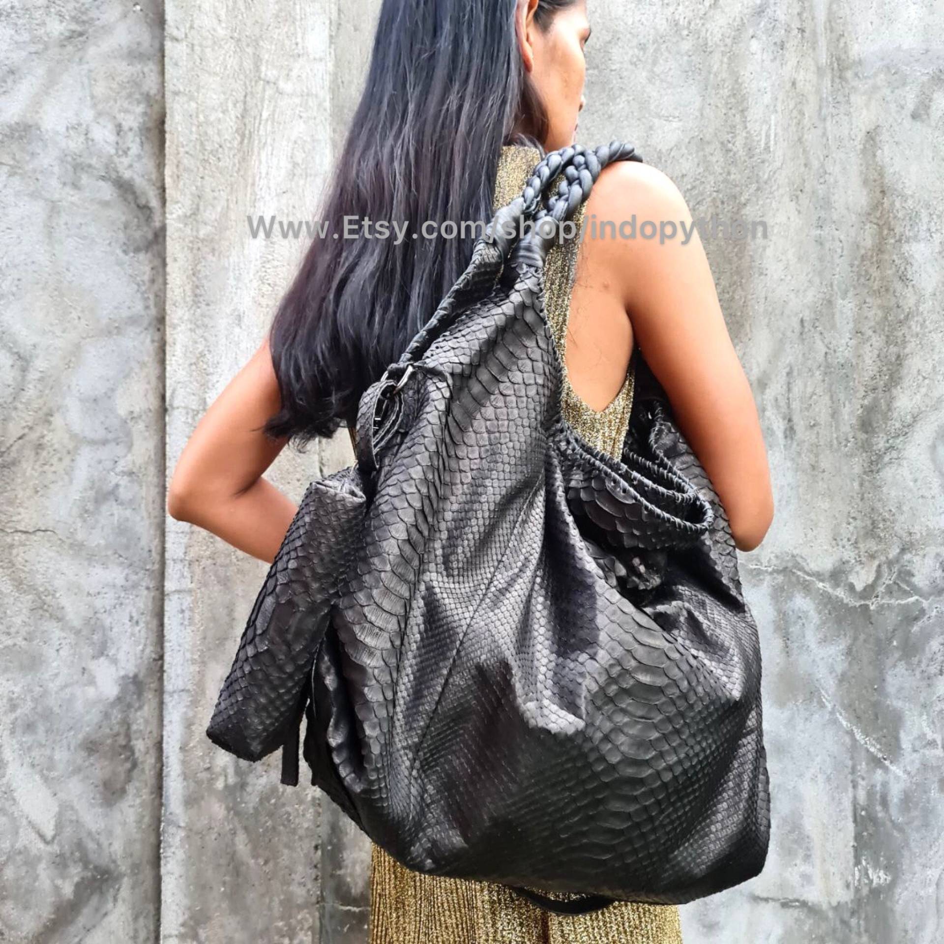 Schwarze Tasche #python #schwarze Ledertasche #geschenk Für Sie Python #schlangentasche #ledertasche von IndoPython