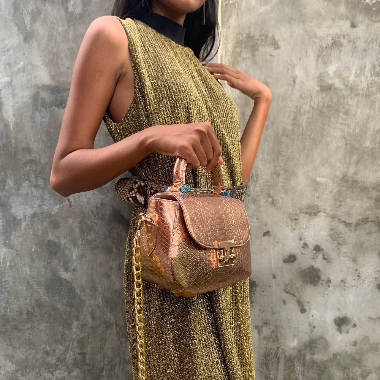 Tasche Aus Pythonleder. Schlangenleder Tasche. Gold Goldfarbene Geldbörse. Python Handtasche. Geschenk Für Sie. Handtasche. Goldene Verkauf Tasche Aus Pythonleder. Schlangenleder Tasche. Gold Goldfarbene Geldbörse. Python Handtasche. Geschenk Für Sie. Handtasche. Goldene Verkauf von IndoPython
