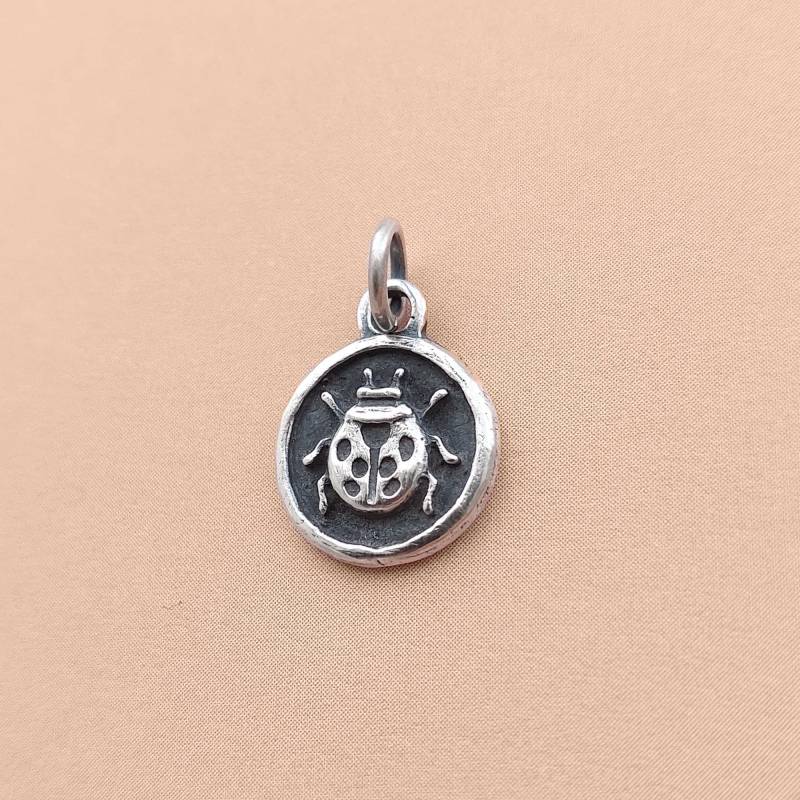 sterling Silber Marienkäfer Halskette - Handgemachte Käfer sterling Silber Marienkäfer Halskette - Handgemachte Käfer von IndreTaStudio
