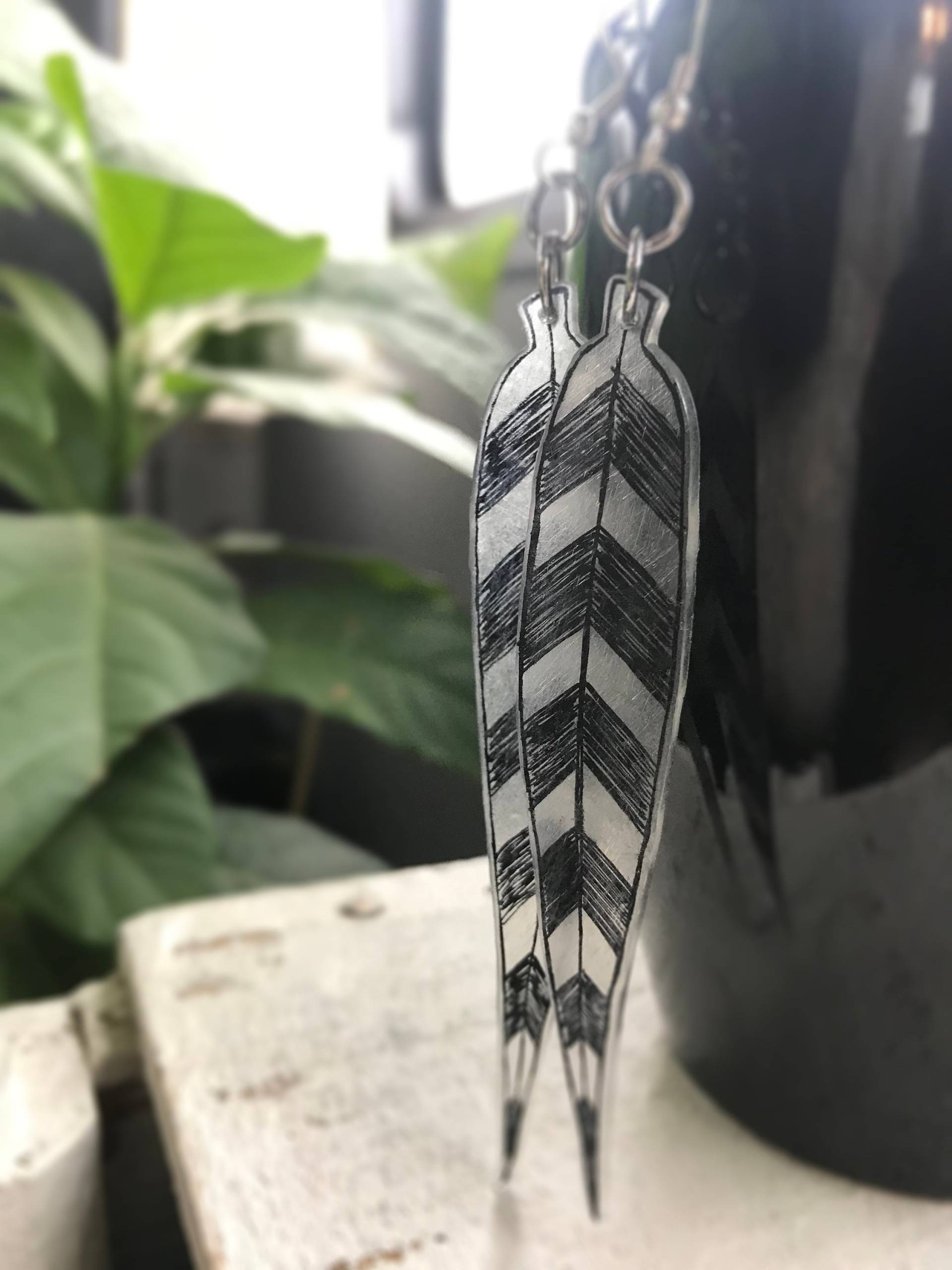 Tiger Lily | Inspiriert Handgezeichnete Hängeohrringe | Peter Pan Kollektion Tiger Lily | Inspiriert Handgezeichnete Hängeohrringe | Peter Pan Kollektion von IndyBloo