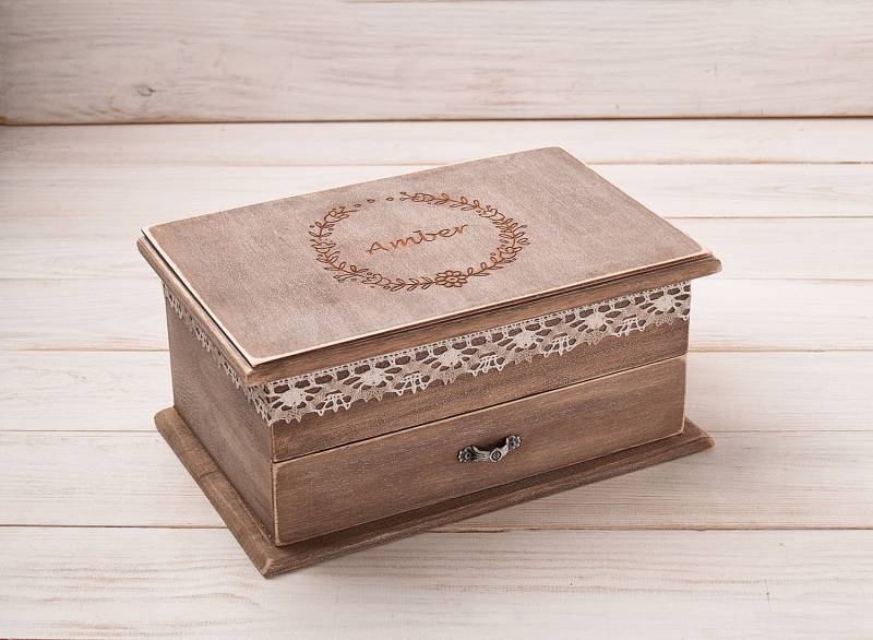 Holzschmuck Organizer Box, Rustikale Erinnerungsbox Mit Spiegel Und Fächer, Schmuckhalter, Personalisierte Mädchenschmuck Aufbewahrungsbox von InesesWeddingGallery