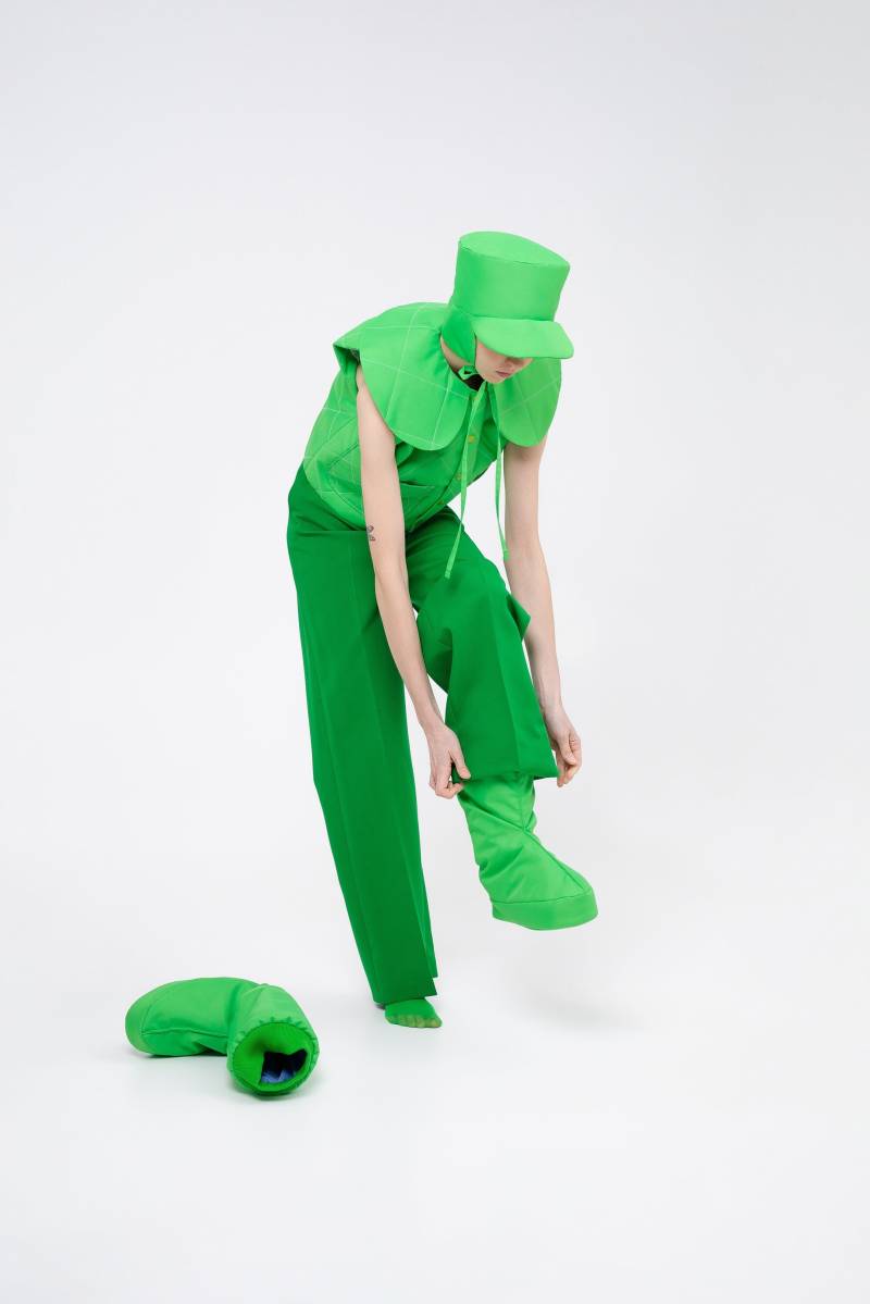 Grüne Kugelfisch-Weste - Fashion-Forward Layering Weste Moderner, Komfortabler Und Funktionaler Outdoor-Look Modedesigner-Weste von IngaSkripka