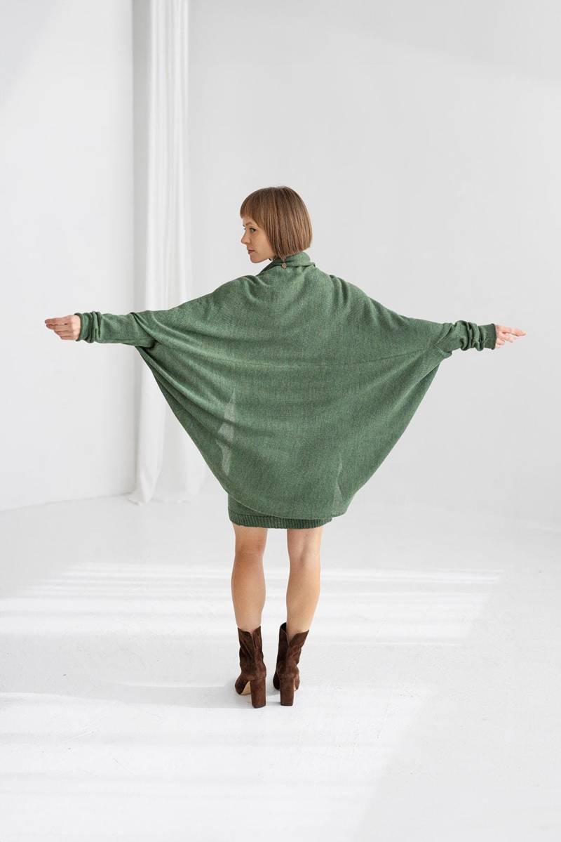 Alpaka Shrug in Grün 100% Baby Wolle Kokon Strickjacke Bolero Kleidung Geschenk Für Mutter Bio Warm Wrap von Ingugu