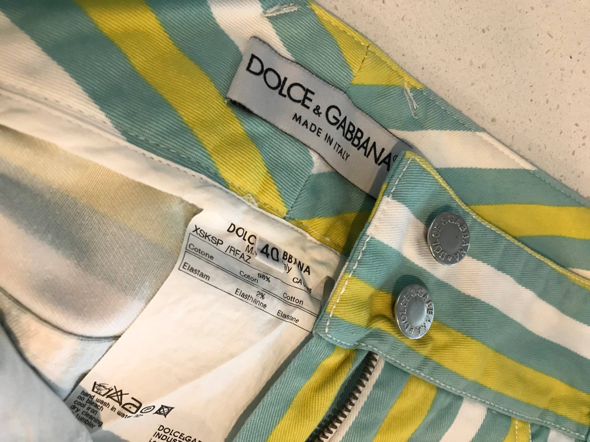 Vintage Dolce & Gabbana Streifen Denim Mini Rock/ Made in Italy/Size Italian 40, Gr. S Vintage Dolce & Gabbana Streifen Denim Mini Rock/ Made in Italy/Size Italian 40, Gr. S von Inhabituel