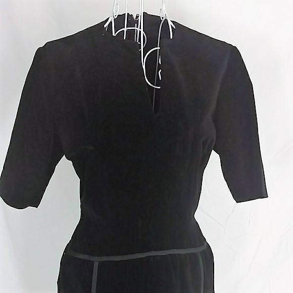 Schwarzer Samt David Crystal Kleid, Mid Century Vintage Tropfen Taille Kurzarm Kerbe Ausschnitt Kleine Größe, Besonderen Anlass Schwarzer Samt David Crystal Kleid, Mid Century Vintage Tropfen Taille Kurzarm Kerbe Ausschnitt Kleine Größe, Besonderen Anlass von InheritedTaste