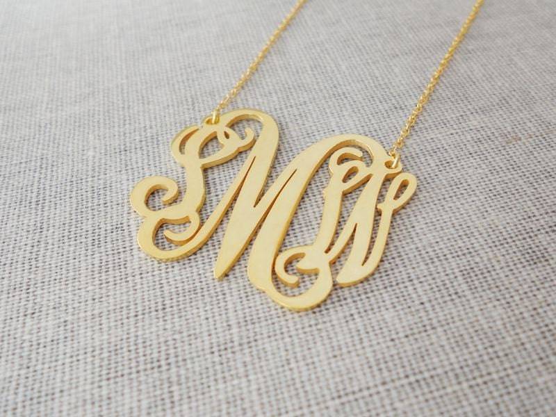 Personalisierte 3 Initialen Monogramm Halskette 1 Zoll, Goldmonogramm Initial Halskette, Namensschild Gold, Brautjungfern Geschenk Personalisierte 3 Initialen Monogramm Halskette 1 Zoll, Goldmonogramm Initial Halskette, Namensschild Gold, Brautjungfern Geschenk von InitialNecklaces