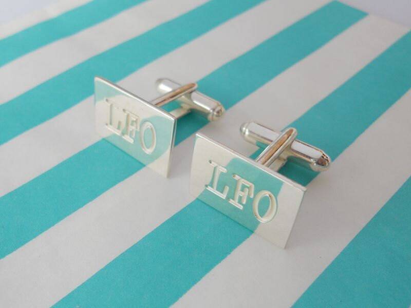 Personalisierte Initialen Rechteck Manschettenknöpfe, Silber Manschettenknöpfe Für Bräutigam, Benutzerdefinierte Hochzeit Geschenk Von Braut von InitialNecklaces
