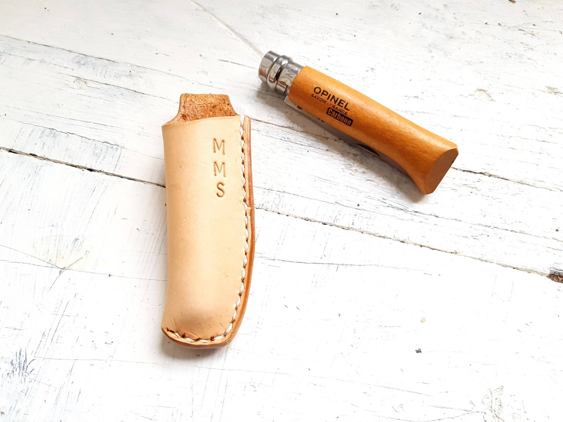 Handgefertigte Lederscheide Opinel, Pflanzlich Gegerbt, Personalisiert Handgefertigte Lederscheide Opinel, Pflanzlich Gegerbt, Personalisiert von InkitLeather