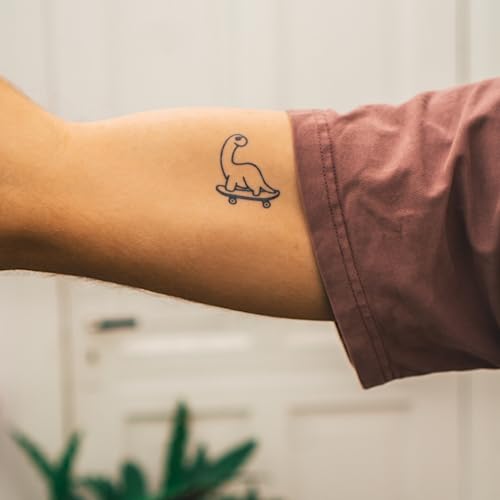 Inkster Tattoo - cooler Dino Tattoo | Temporäres Tattoo mit EU-Kosmetikzertifizierung | wasserfest + vegan | revolutionäres 2-Wochen-Tattoo | Fake Tattoos und Klebetattoos für Erwachsen von Inkster