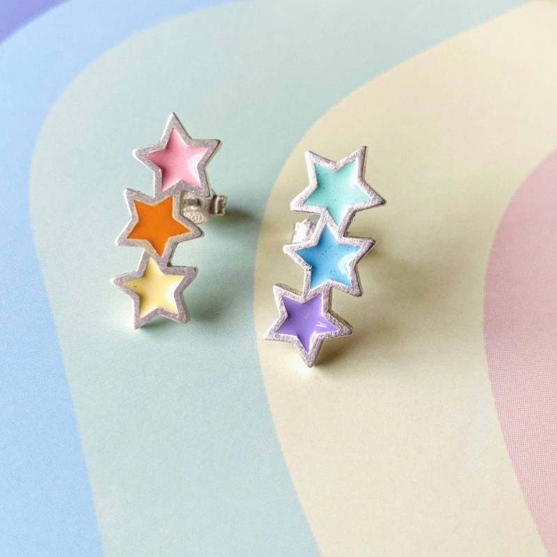 Emaillierte Yildiz-Ohrringe Emaillierte Yildiz-Ohrringe von InmaPerlesJewelry